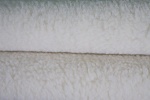 Меховая накидка на переднее сидение из овечьей шерсти на тканевой основе, белая, средний ворс
